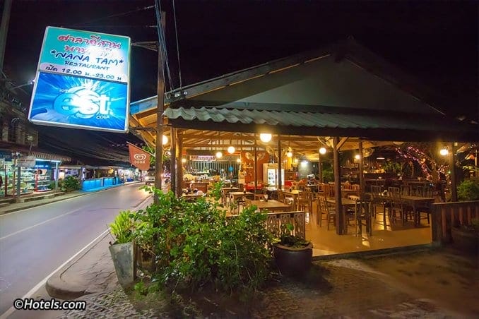 دليلك للمطاعم في كو سامواي بتايلند