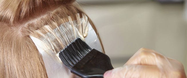 نصائح وتحذيرات مهمة قبل صبغ الشعر